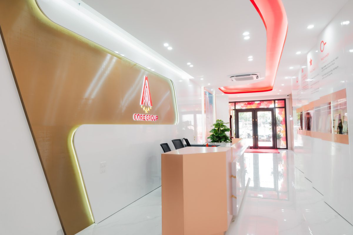Sảnh tầng 1 và lễ tân tòa nhà Core Group