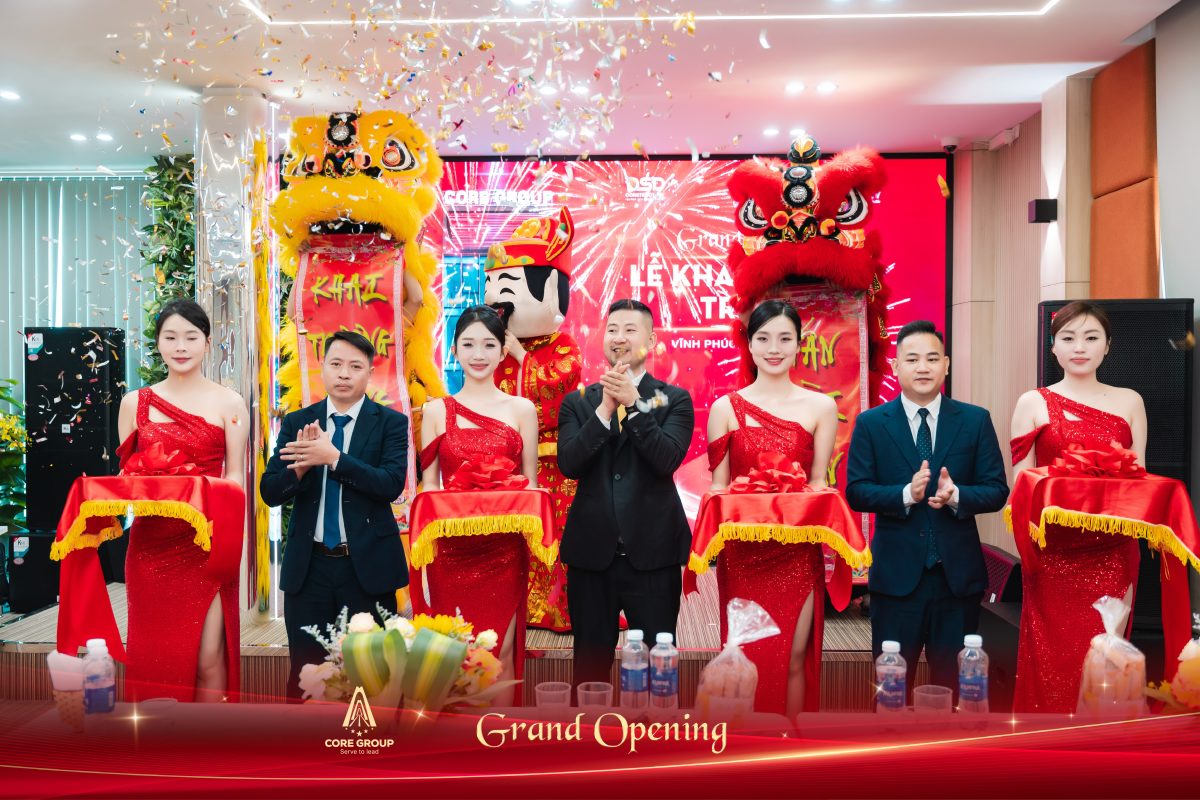 Nghi thức cắt băng khánh thành